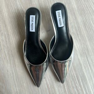 Steve Madden Silver Kitten heels